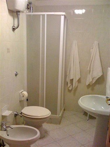 Domus San Vincenzo Bed & Breakfast 2*