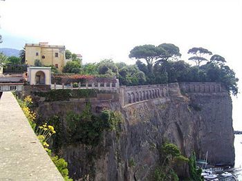 Bed and breakfast Domus San Vincenzo 2*